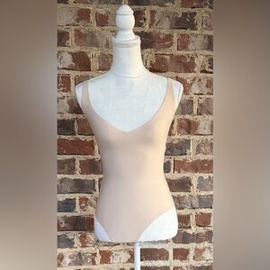 🦋 SKIMS Neutral Tone Bodysuit